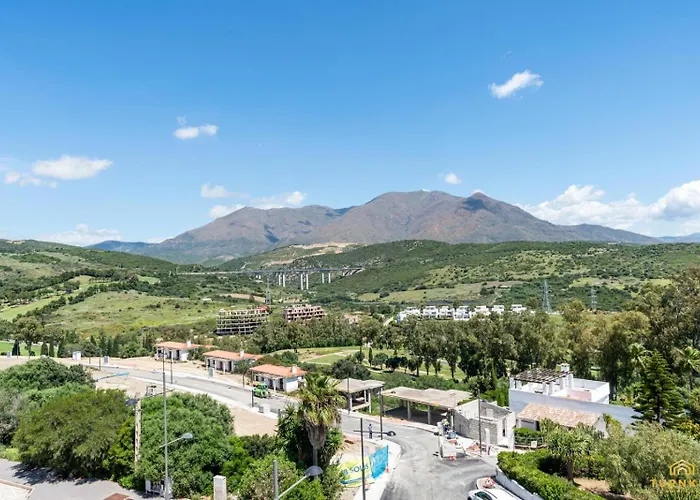 Royal Penthouse Sunny Golf Apartment *