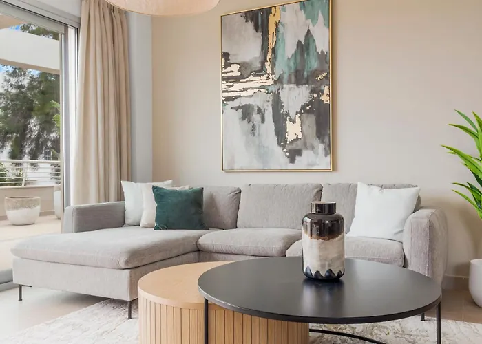 Royal Penthouse Sunny Golf Apartment *